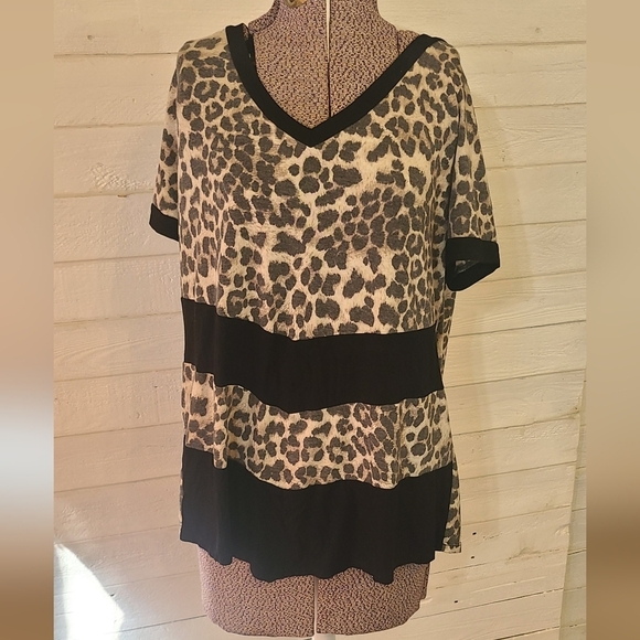 Sew In Love Tops - Sew In Love Leopard Animal Print V-Neck Blouse size Large